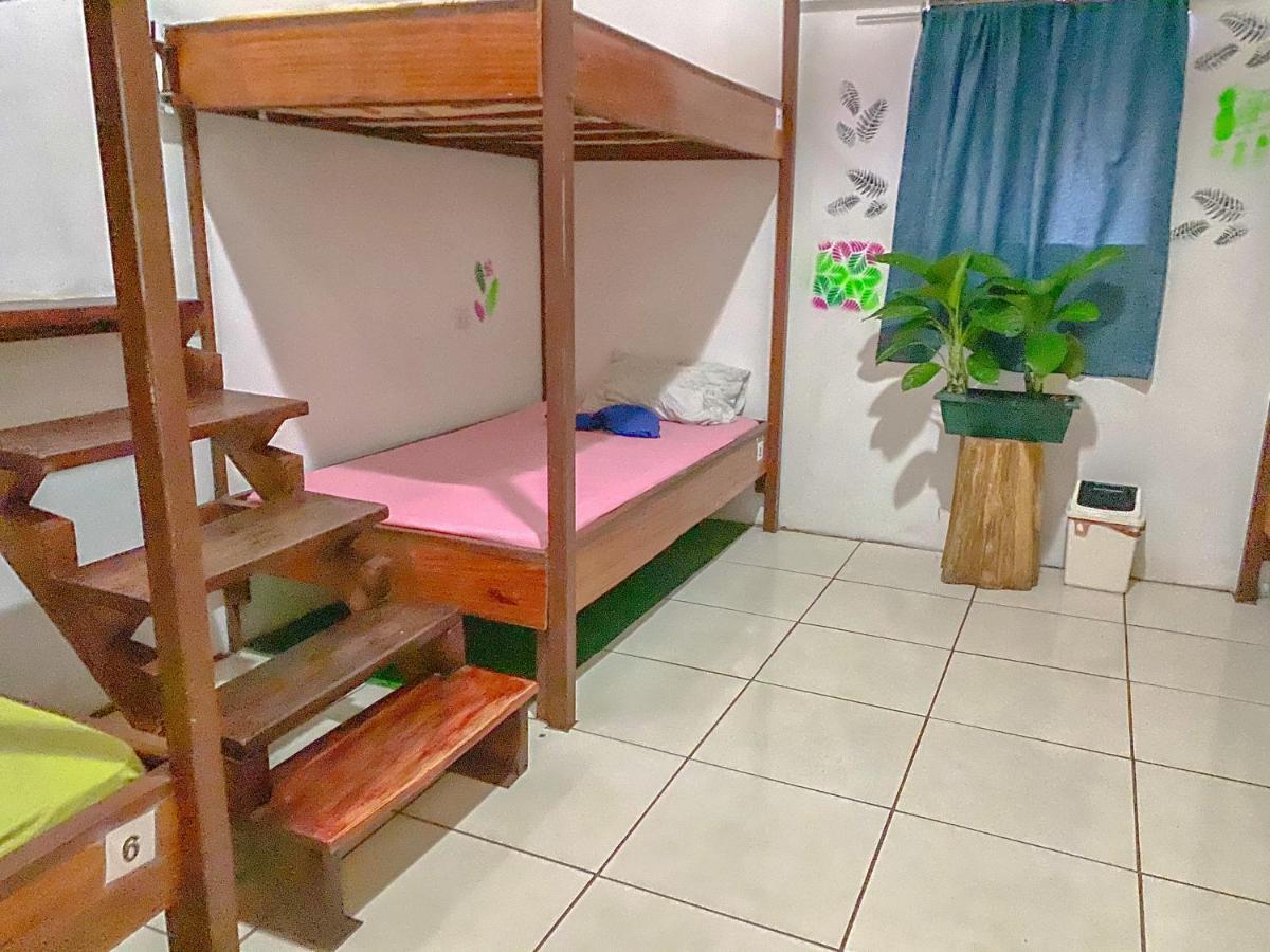 Hostel Bato'S Quepos Exteriér fotografie