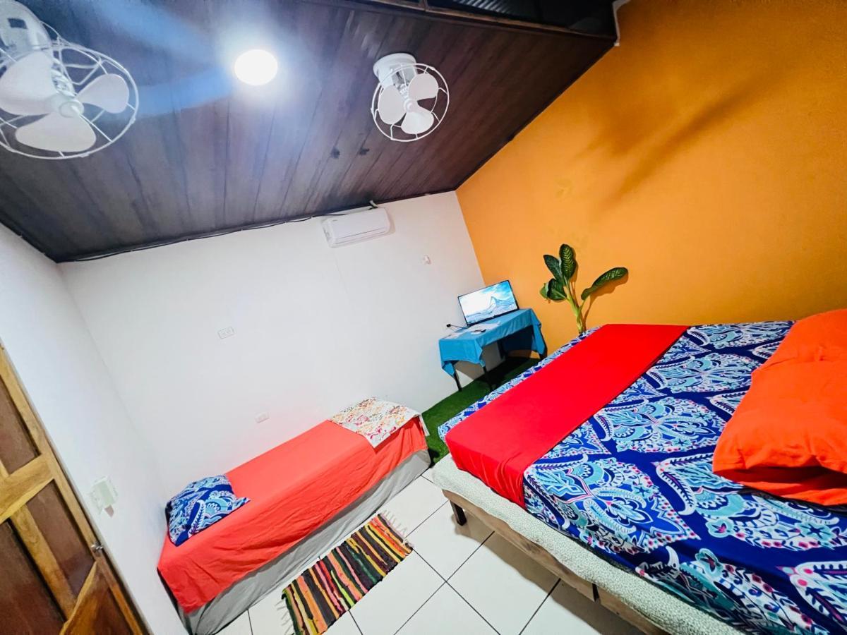 Hostel Bato'S Quepos Exteriér fotografie